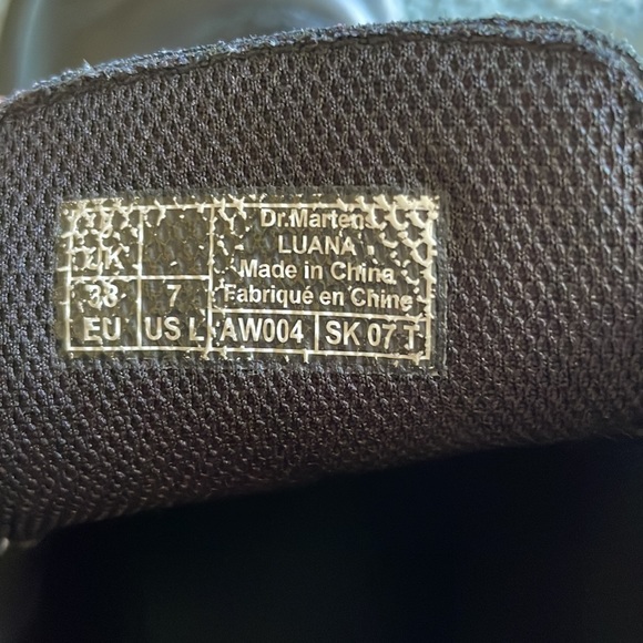 DR.MARTENS 1460 WOMEN'S SMOOTH LEATHER LACE UP BOOTS - Picture 9 of 9